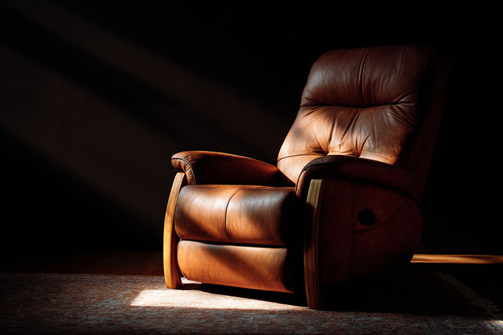 Best Recliner for Heavy Person 2025: Reviews + Buying Guide