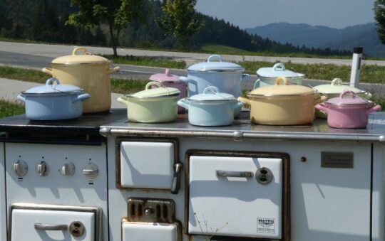 Beyond Non-Stick: 2026’s Best Chemical-Free Pans for Healthy Cooking